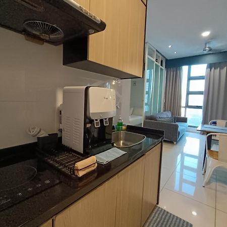 Robertson Cozy 3 Bedroom Family Suite With Netflix クアラルンプール エクステリア 写真