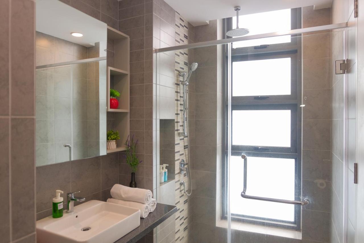 Robertson Cozy 3 Bedroom Family Suite With Netflix クアラルンプール エクステリア 写真